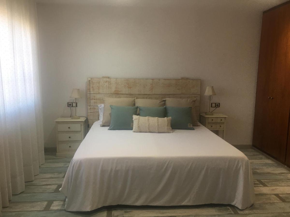 Piscina De Sal Barbacoa Wifi, Parking Gratis, 3 Min Pga Casa El Roble Villa Girona Exteriör bild