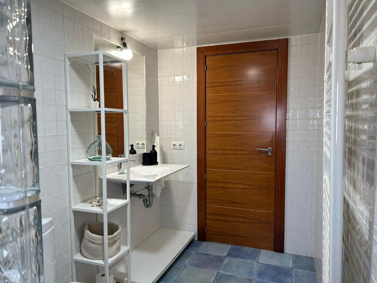 Piscina De Sal Barbacoa Wifi, Parking Gratis, 3 Min Pga Casa El Roble Villa Girona Exteriör bild