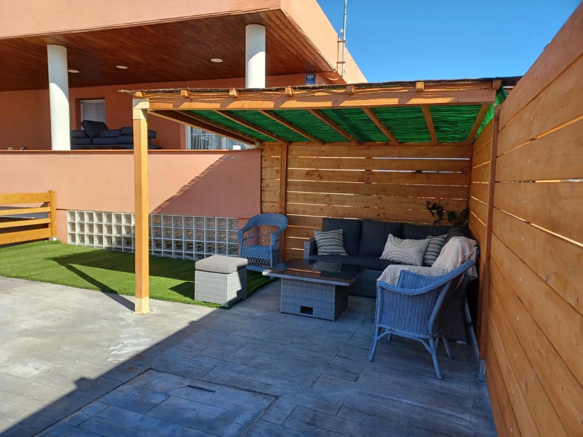 Piscina De Sal Barbacoa Wifi, Parking Gratis, 3 Min Pga Casa El Roble Villa Girona Exteriör bild