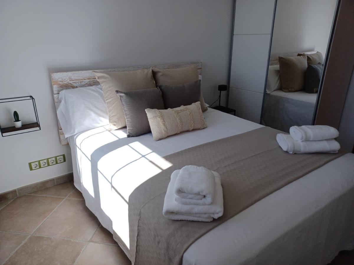 Piscina De Sal Barbacoa Wifi, Parking Gratis, 3 Min Pga Casa El Roble Villa Girona Exteriör bild