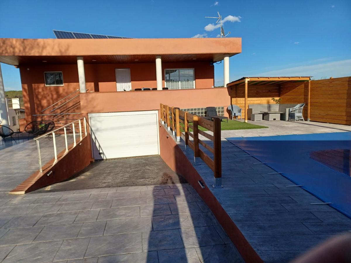 Piscina De Sal Barbacoa Wifi, Parking Gratis, 3 Min Pga Casa El Roble Villa Girona Exteriör bild