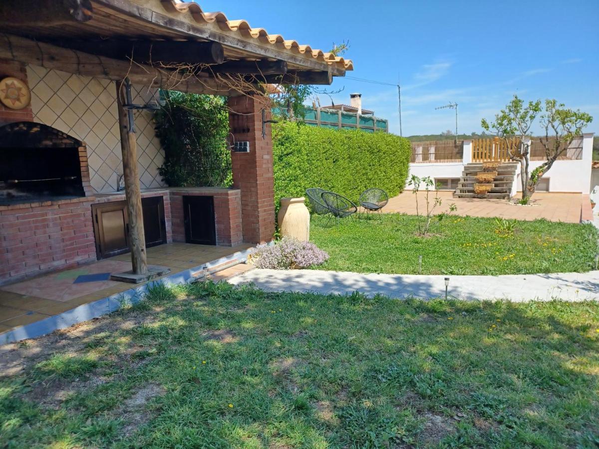 Piscina De Sal Barbacoa Wifi, Parking Gratis, 3 Min Pga Casa El Roble Villa Girona Exteriör bild