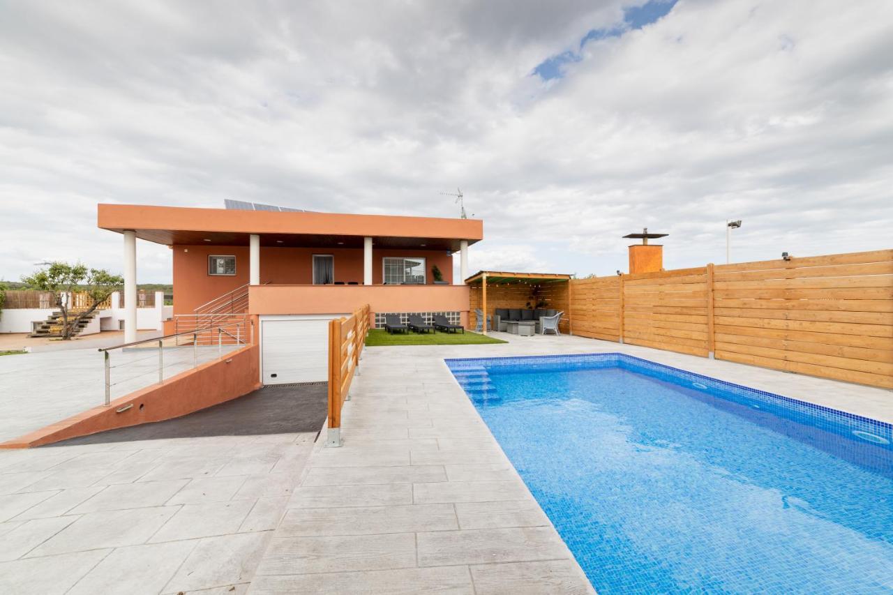 Piscina De Sal Barbacoa Wifi, Parking Gratis, 3 Min Pga Casa El Roble Villa Girona Exteriör bild